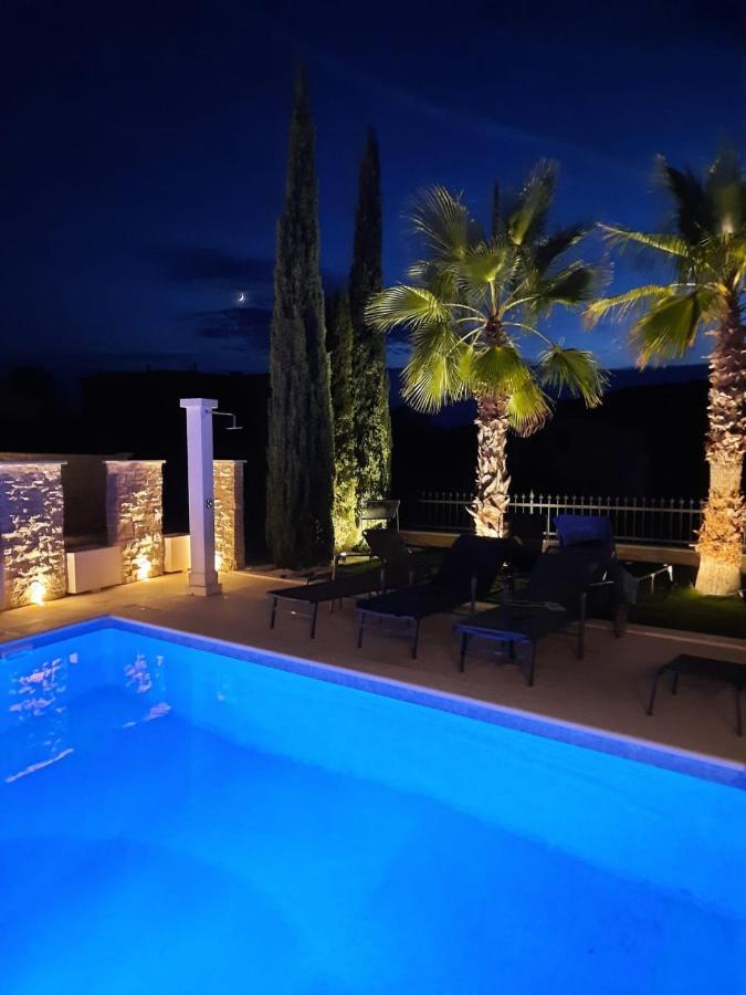 Villa Elena Sevid Dış mekan fotoğraf